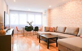 For You Rentals Apartamento Temporal Espacioso De Tres Dormitorios En Madrid Ore51